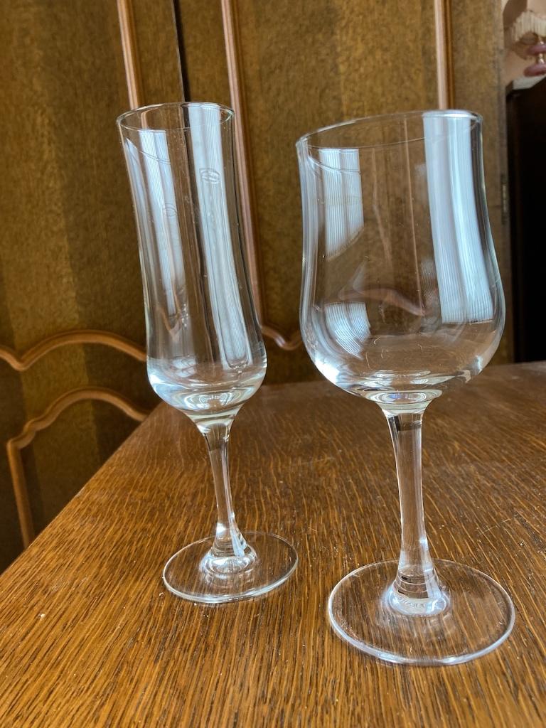 Mooie champagneglazen en wijnglazen ARCOROC. Geen schade, Ophalen of Verzenden, Zo goed als nieuw, Glas, Glas of Glazen