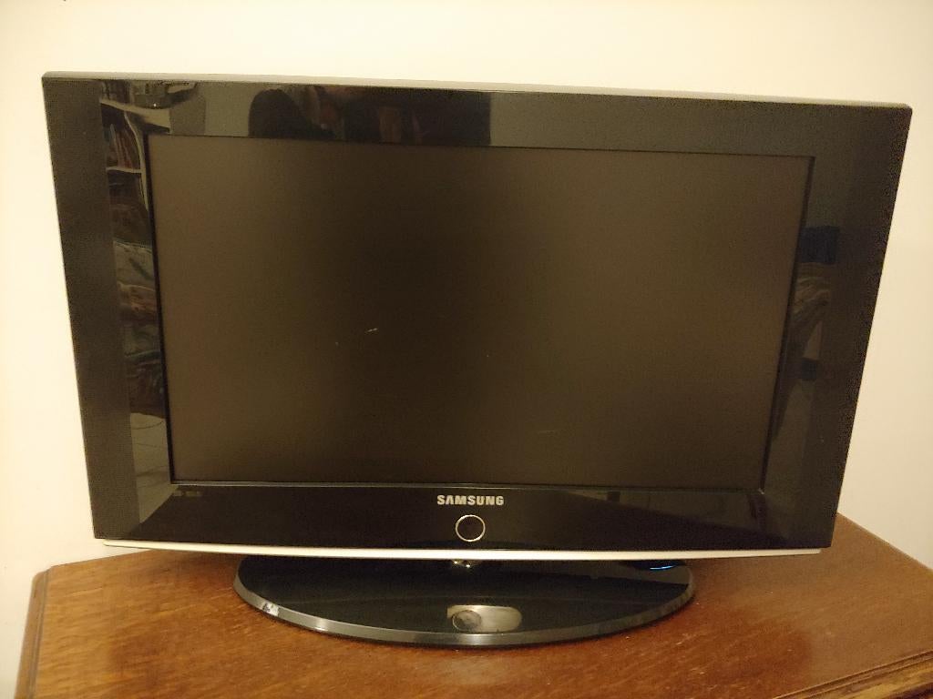 Samsung LCD66cm+câblestélécommande,fonctionnetoujours, 60 à 80 cm, Enlèvement, Utilisé, Samsung