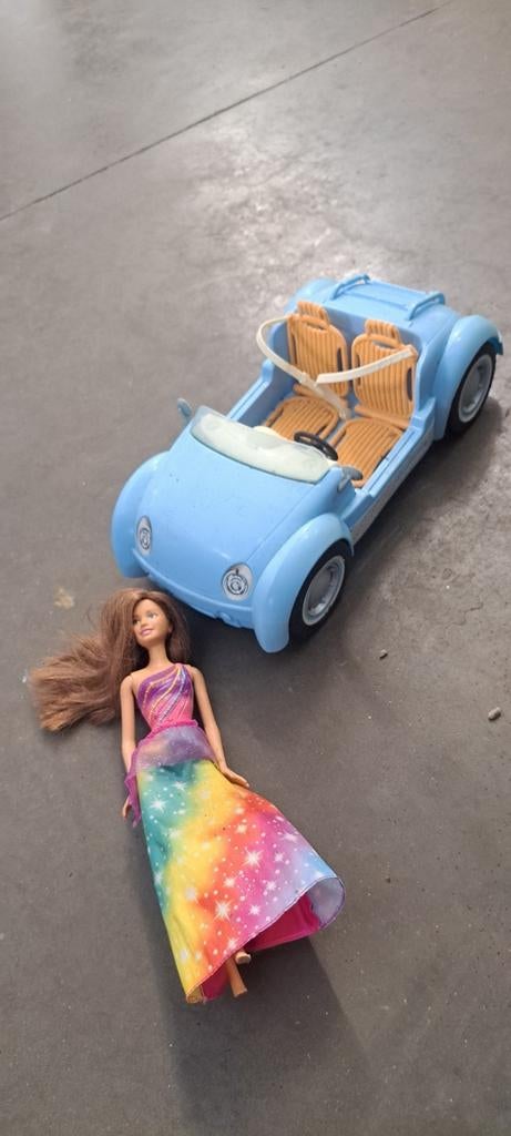 Barbie avec voiture, Enlèvement, Comme neuf, Barbie