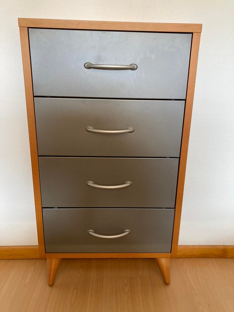 Cd kastje, Huis en Inrichting, Ophalen, 50 tot 100 cm, Zo goed als nieuw, 3 of 4 laden