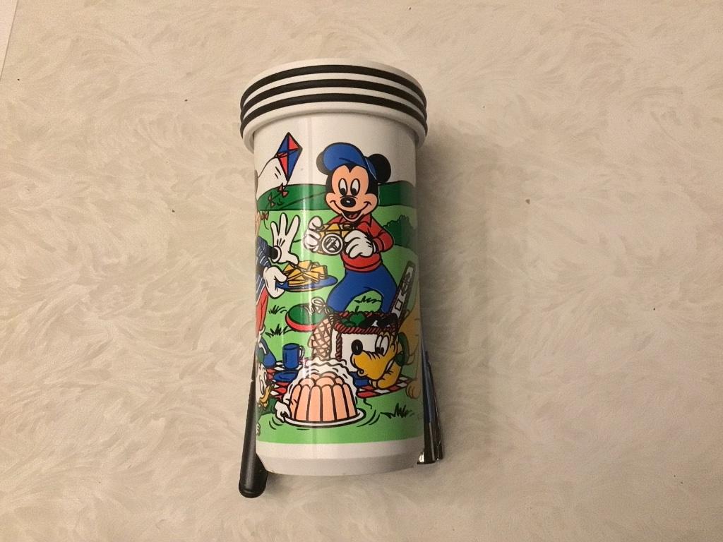 Gobelet en plastique Disney avec bouchon à vis, Enlèvement ou Envoi