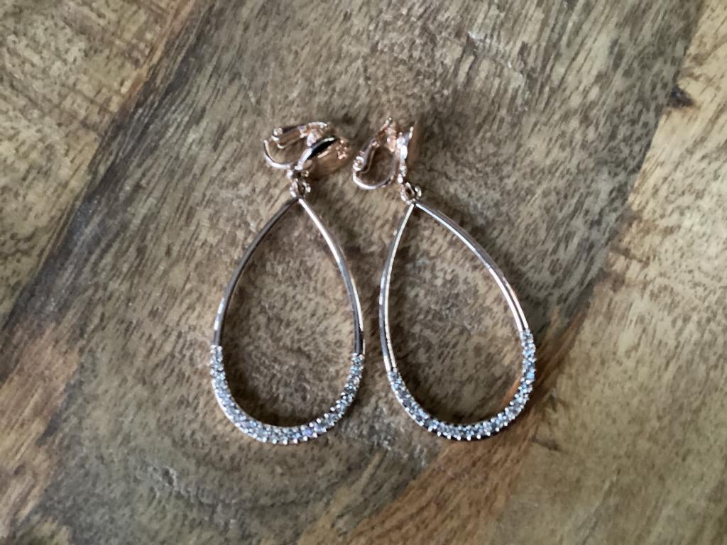 Oorhangers knijpers rozé met strass, Hangers, Ophalen of Verzenden, Zo goed als nieuw, Roze