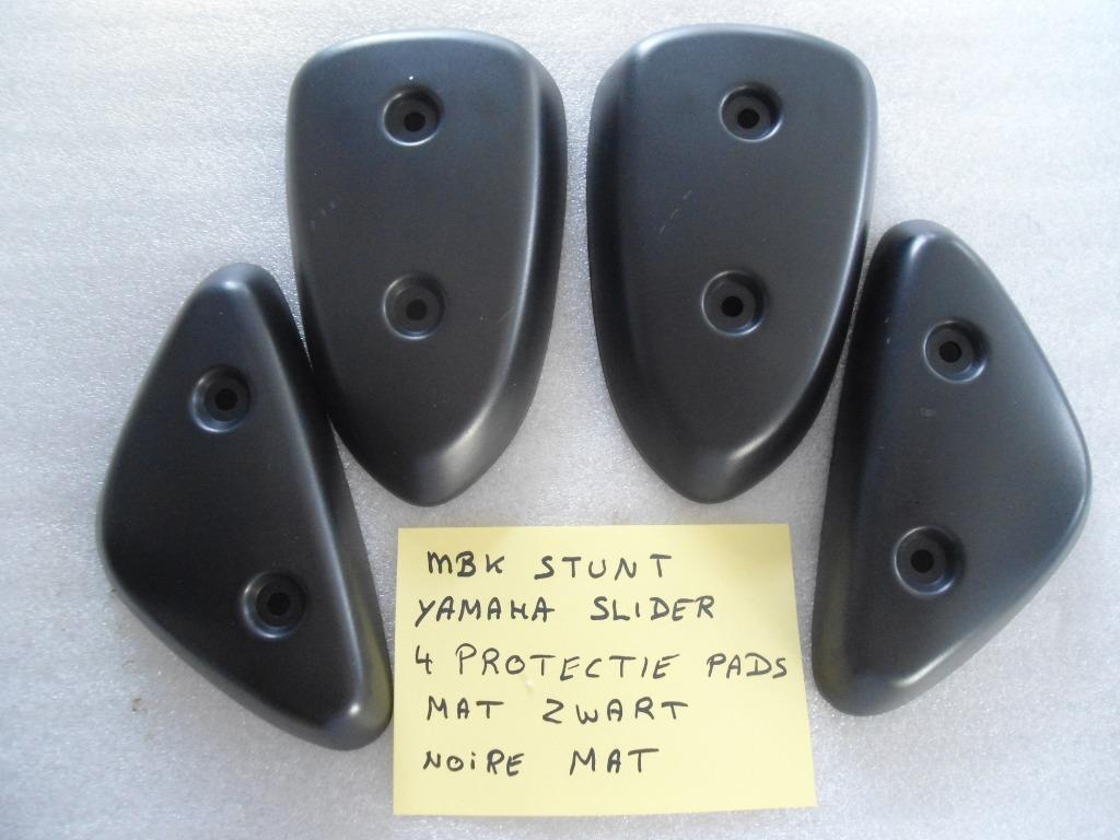 MBK Stunt & Yamaha Slider : 4 patins en noir mat, Enlèvement, Neuf, Capot, Yamaha