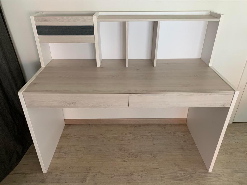 Bureau + eenpersoonsbed, wit + hout + donkergrijs accent, Enlèvement, Utilisé, Une personne