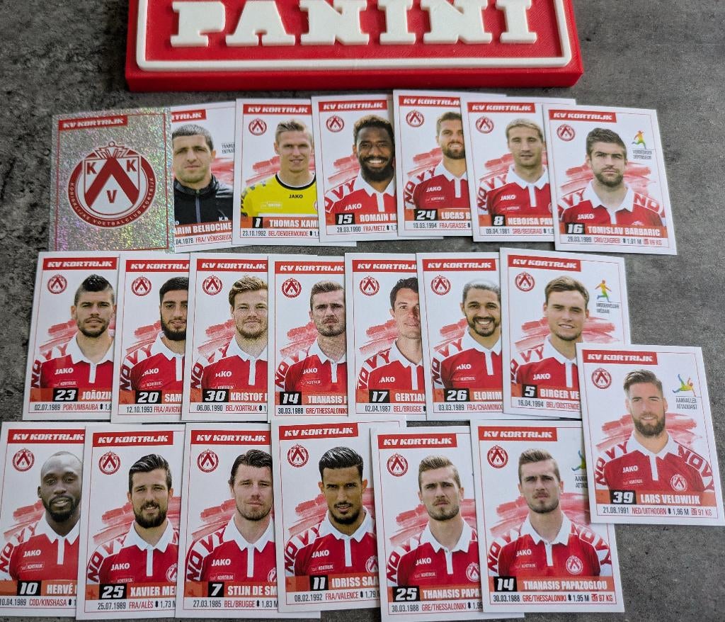 Panini FOOTBALL 2017 19 STICKERS KVK KORTRIJK + UPDATE !!!!, Ophalen of Verzenden, Nieuw, Sticker