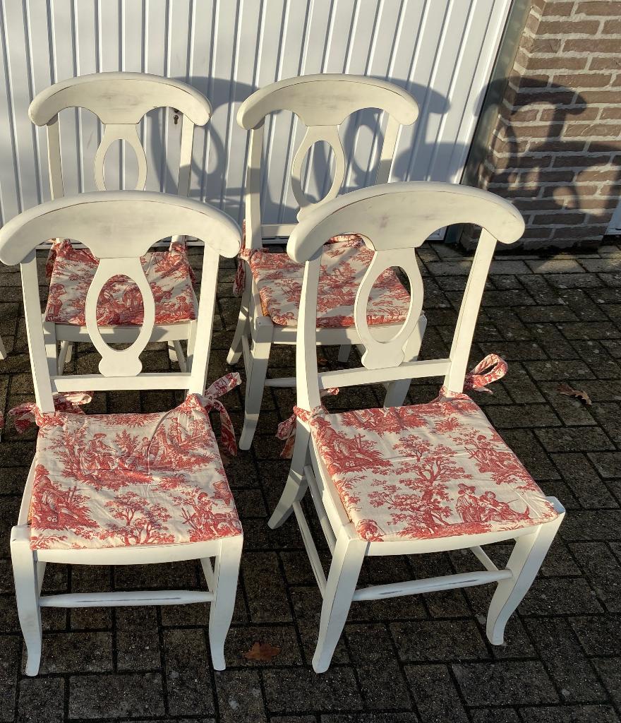 Ensemble de 4 charmantes chaises en bois, Maison & Meubles, Bois, Comme neuf, Enlèvement, Quatre