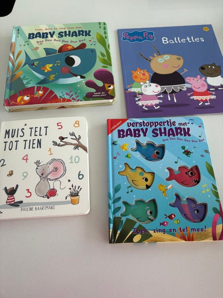 kinderboeken (4 boeken), Boeken, Ophalen, Zo goed als nieuw, 1 tot 2 jaar