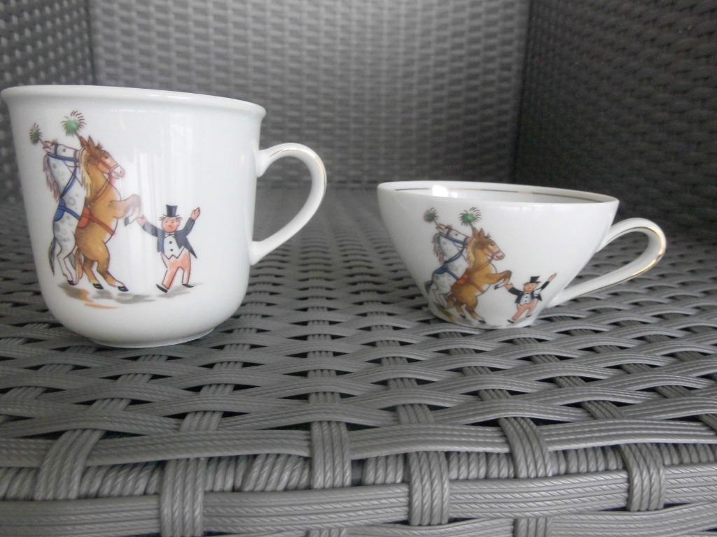 2 prachtige paarden bij de Circus Mugs, Huis en Inrichting, Keuken | Servies, Keramiek, Ophalen of Verzenden, Zo goed als nieuw