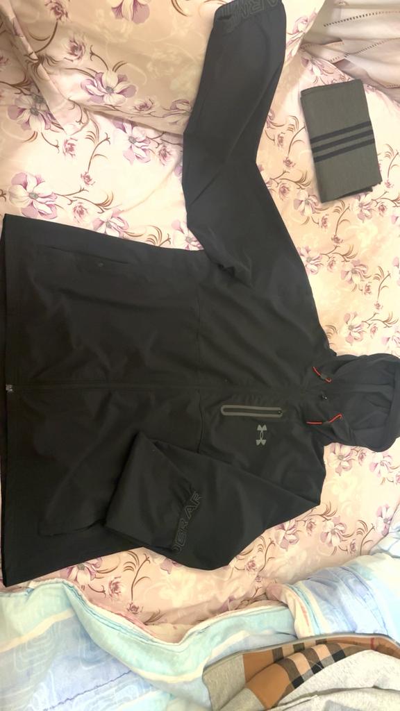 Gilet under armour, Enlèvement ou Envoi, Comme neuf, Taille 56/58 (XL)