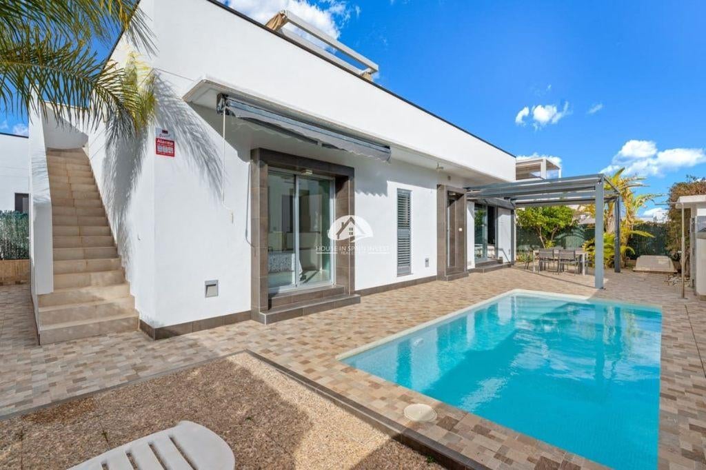 Gerenoveerde villa met privé zwembad in Ciudad Quesada, Immo, Ciudad Quesada, Spanje, Woonhuis, 2 kamers