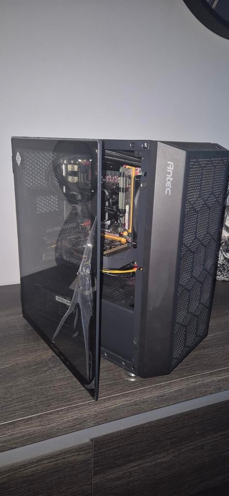 Xeon E5-2680V2 - 64 GB RAM - RX6500XT - NVME 256 GB - HDD 3, Computers en Software, Ophalen, Nieuw