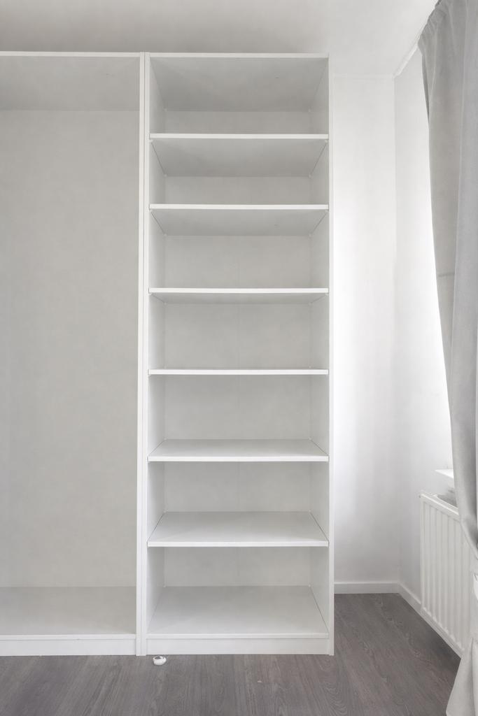 Vend deux Caisson IKEA PAX blanc 236 cm – très bon état, Enlèvement, Comme neuf, Avec porte(s)
