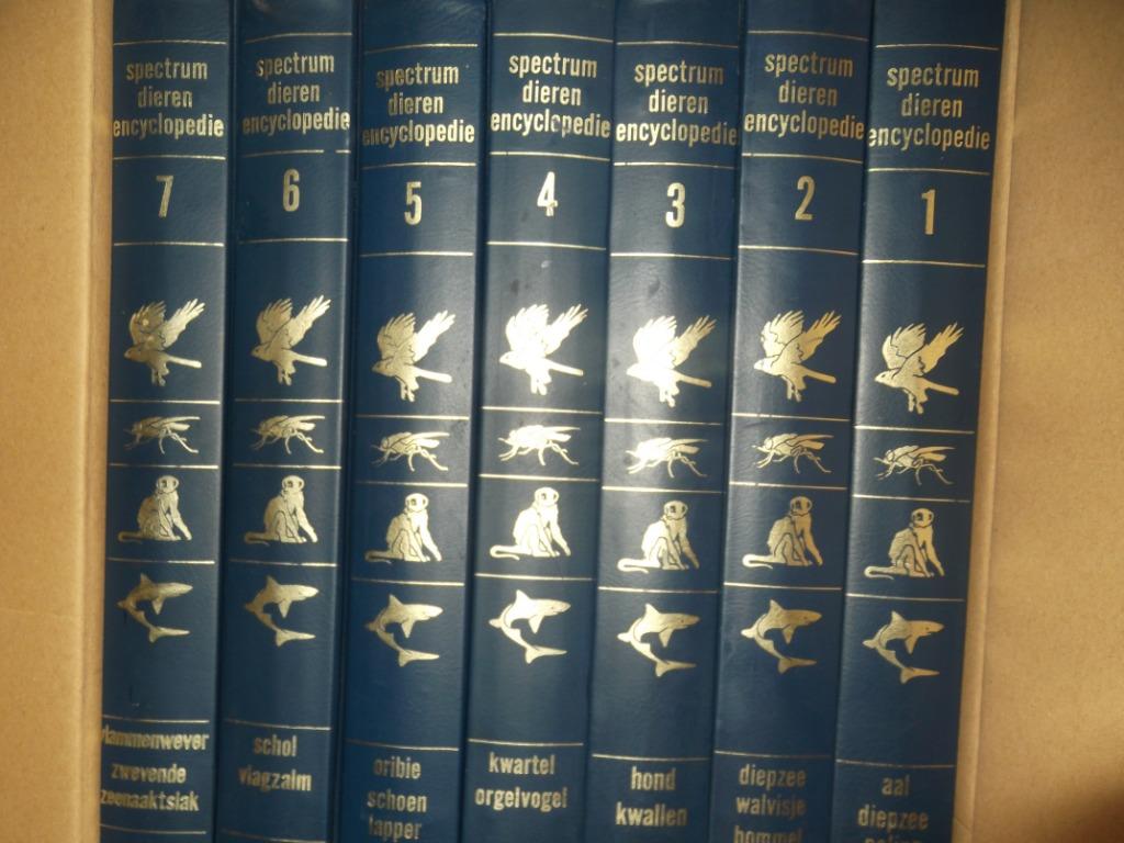 Spectrum dieren-encyclopedie, Ophalen of Verzenden, Zo goed als nieuw