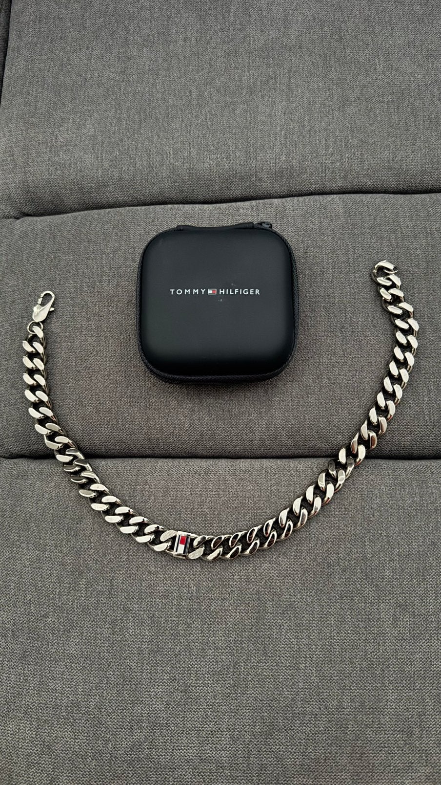 Collier Tommy Hilfiger, Bijoux, Sacs & Beauté, Bracelets, Enlèvement, Comme neuf, Acier