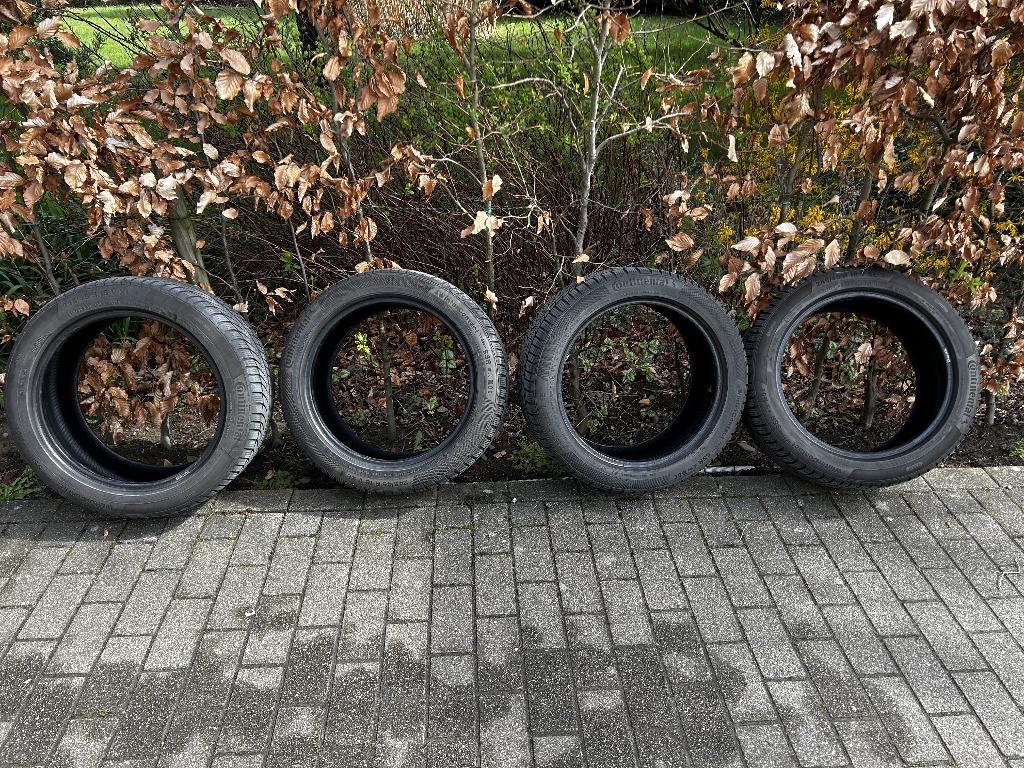WINTERBANDEN 4 stuks BMW 530e > 2022, Auto-onderdelen, Ophalen, 18 inch, Winterbanden, Band(en)