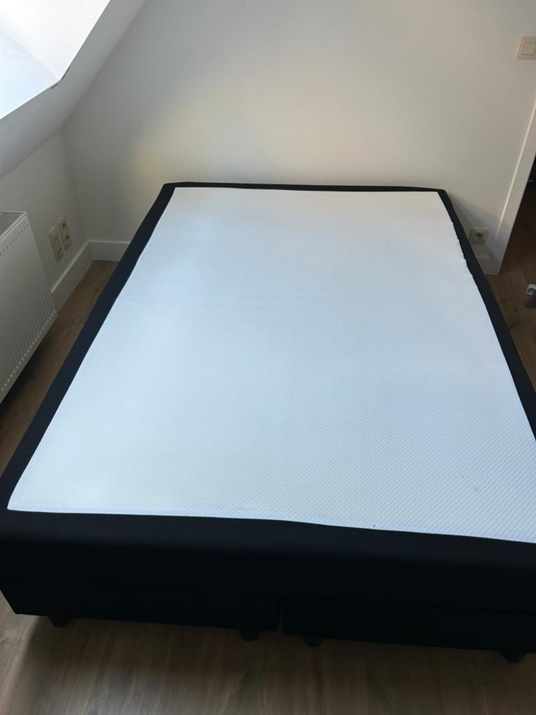 Boxspring 140-200cm, Ophalen, Zo goed als nieuw