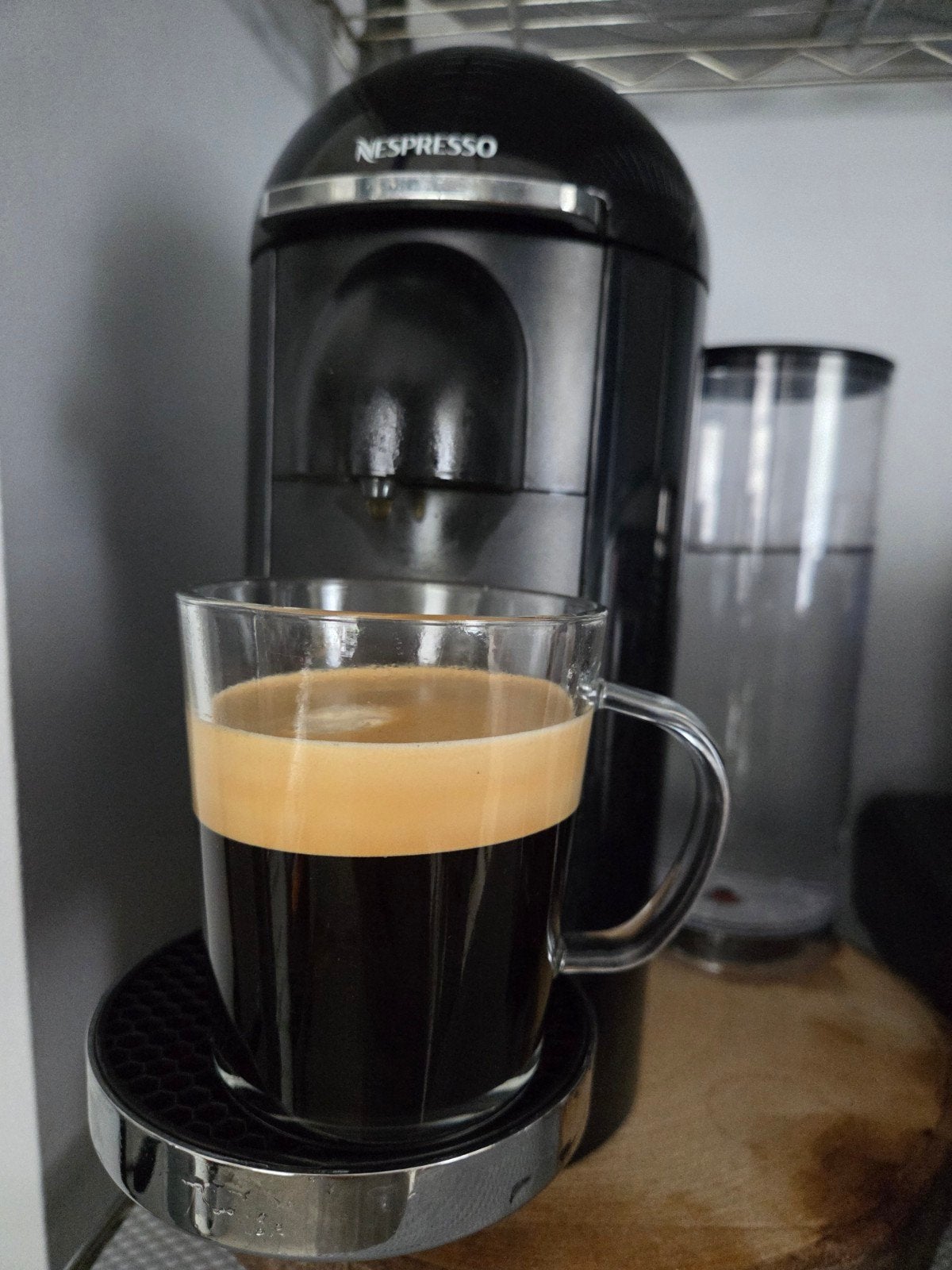 Titel: Complete Nespresso Vertuo Set  Melkopschuimer, Enlèvement ou Envoi, Cafetière