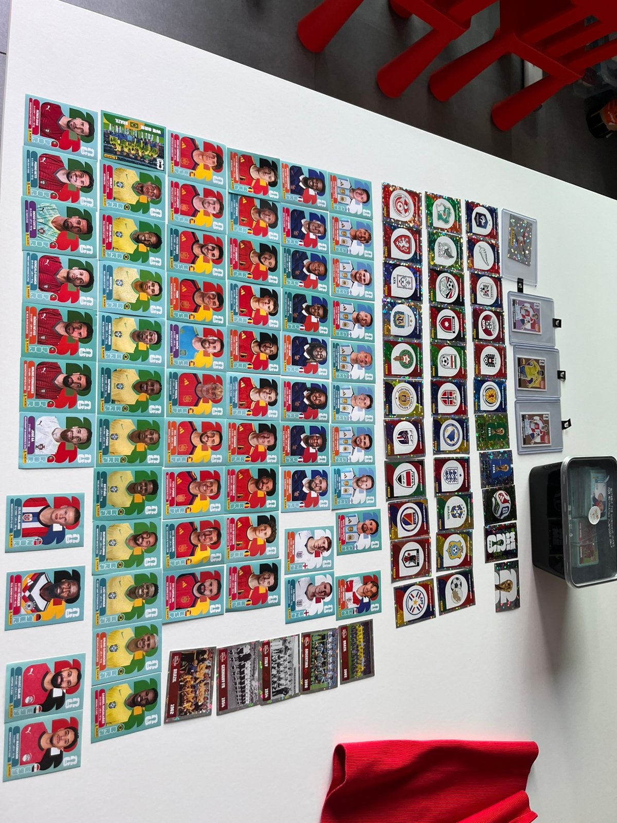 Voedbalstickers ruilen, Ophalen