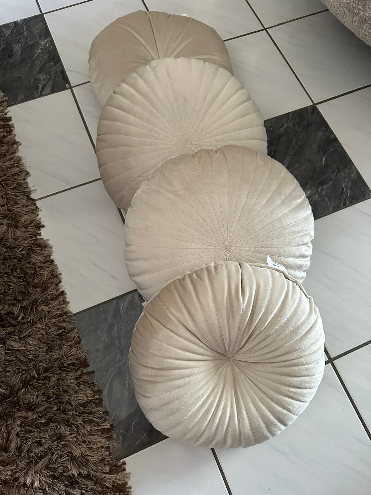 4 ronde kussens, Huis en Inrichting, Woonaccessoires | Kussens, Ophalen, Zo goed als nieuw