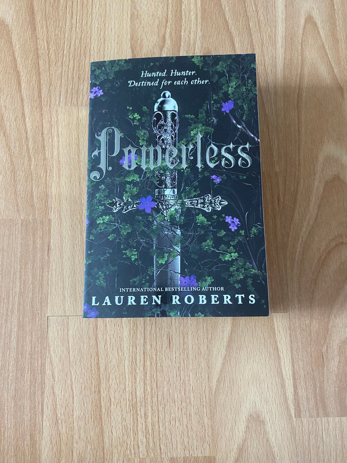 Boek Lauren Roberts Powerless, Boeken, Fantasy, Ophalen of Verzenden, Nieuw