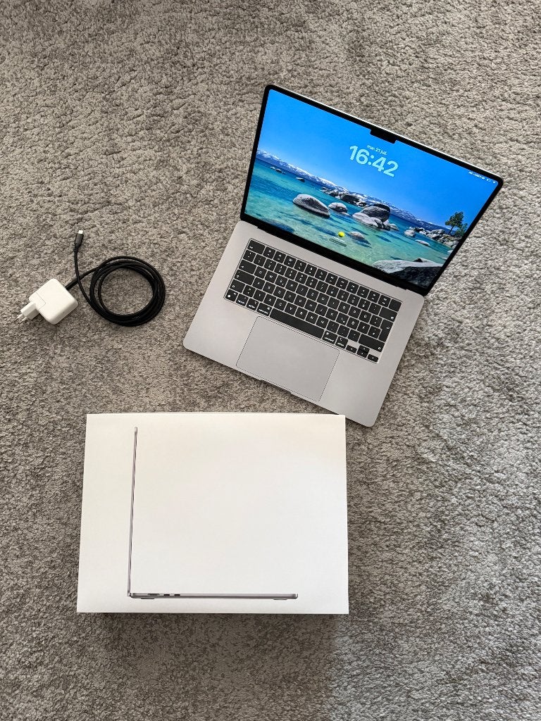 Macbook Air M2 15,3", Computers en Software, Apple Macbooks, Gebruikt, 256 GB, 8 GB, Ophalen of Verzenden