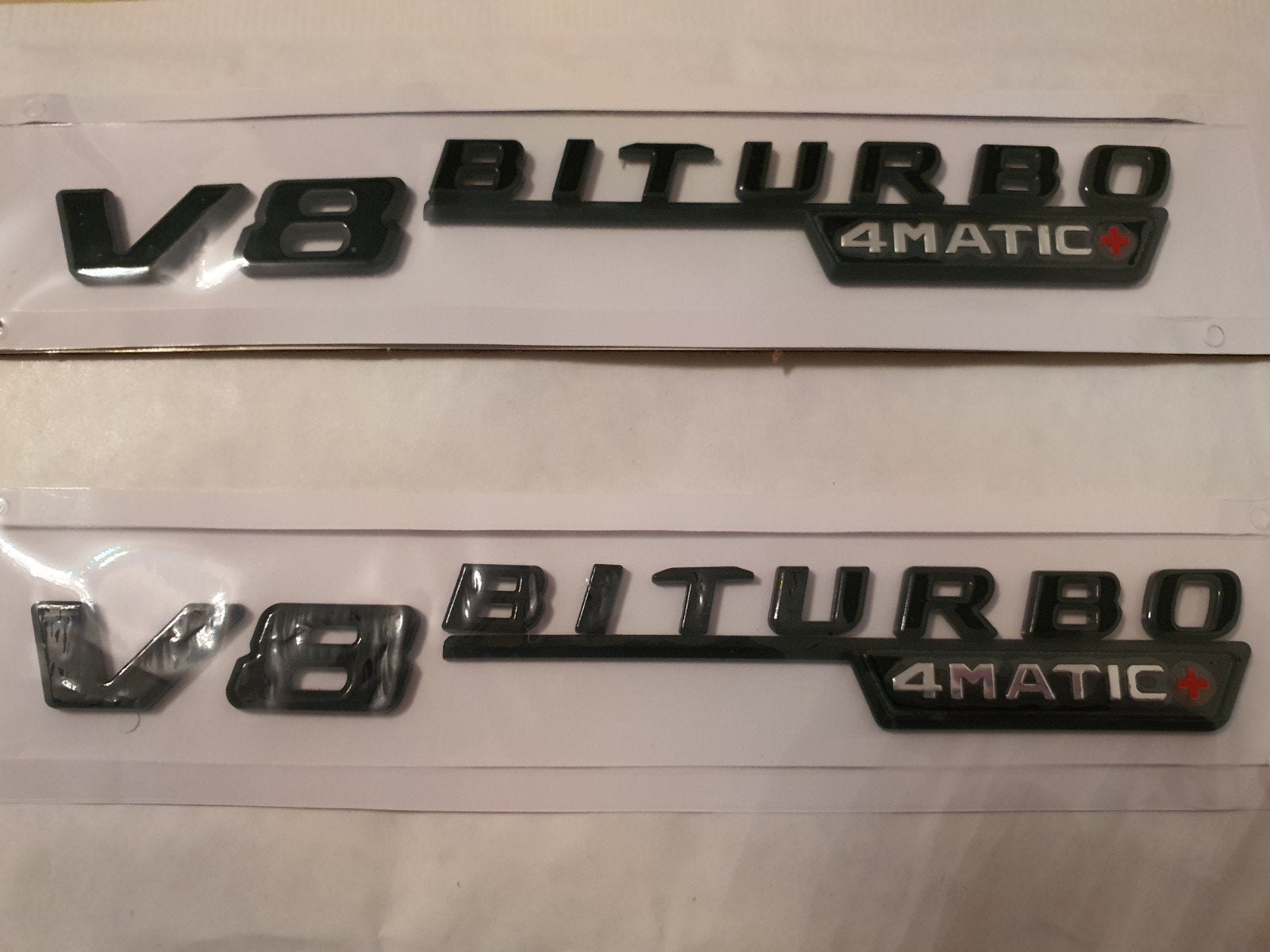 Logos garde-boue Mercedes V8biturbo 4matic+ en noir brillant, Autos : Divers, Autocollants de voiture, Enlèvement ou Envoi