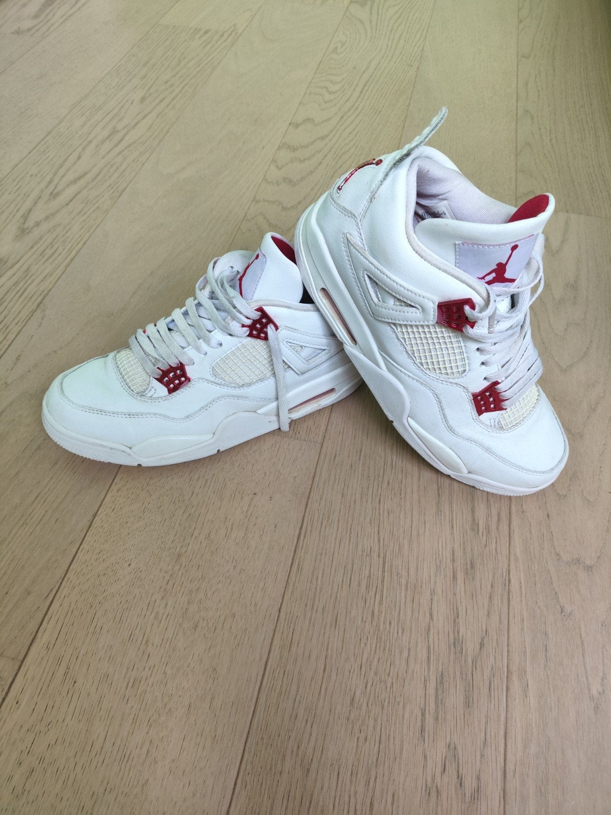 Nike Air Jordan 4 Retro Metallic Red - Pointure 42.5, Enlèvement ou Envoi, Nike air jordan, Porté, Blanc