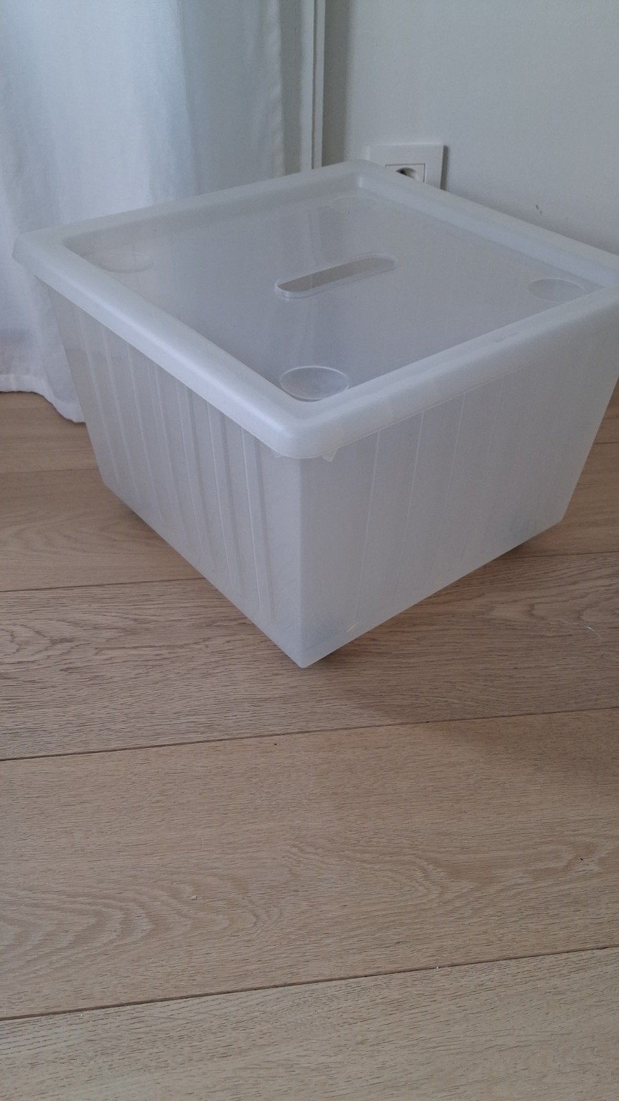 doos op vielen met deksel, Doe-het-zelf en Bouw, Kratten en Dozen, Ophalen, Doos