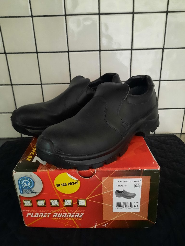 Horeca zwarte lage veiligheidsschoenen Nieuw M43, Zwart, Nieuw, Ophalen of Verzenden, Werkschoenen