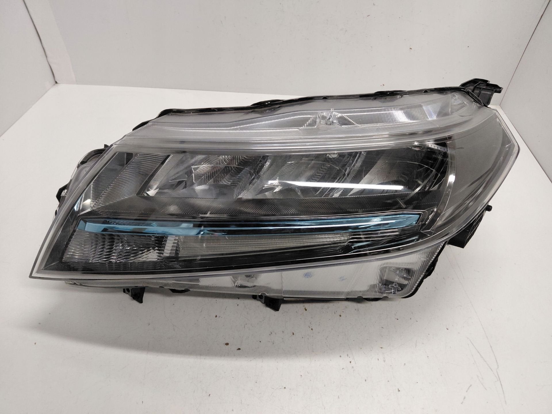 Feu arri re gauche Suzuki Vitara 100-7R016, Autos : Pièces & Accessoires, Info@suzuki.co.jp, Takatsuka-cho, Chuo-ku 300
432-8611  Hamamatsu