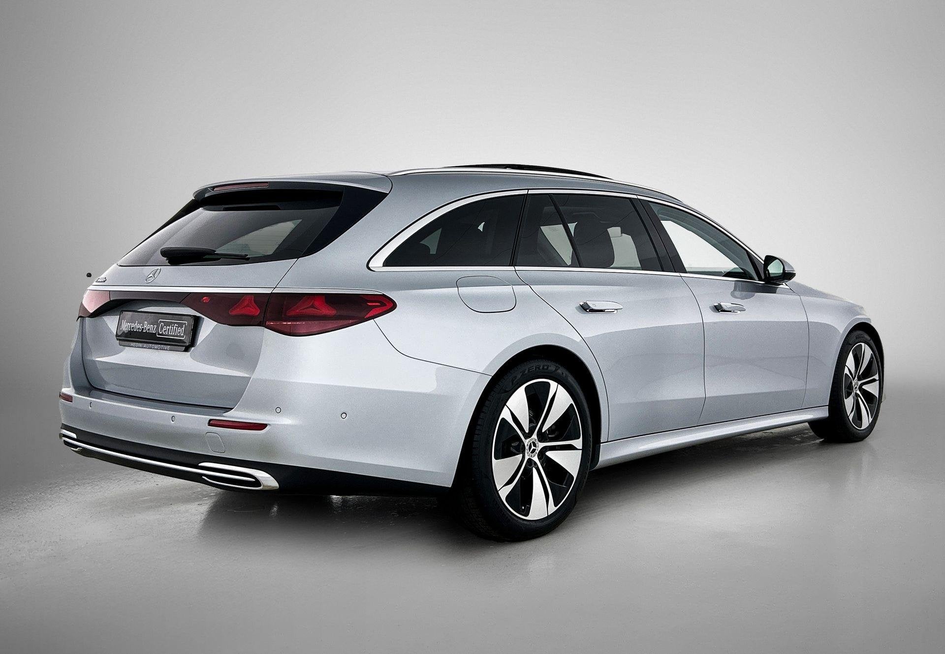 Mercedes-Benz E-Klasse 300 e Break Luxury Line | Panoramisch, Auto's, Automaat, Dealer onderhouden, Gebruikt, 4 cilinders