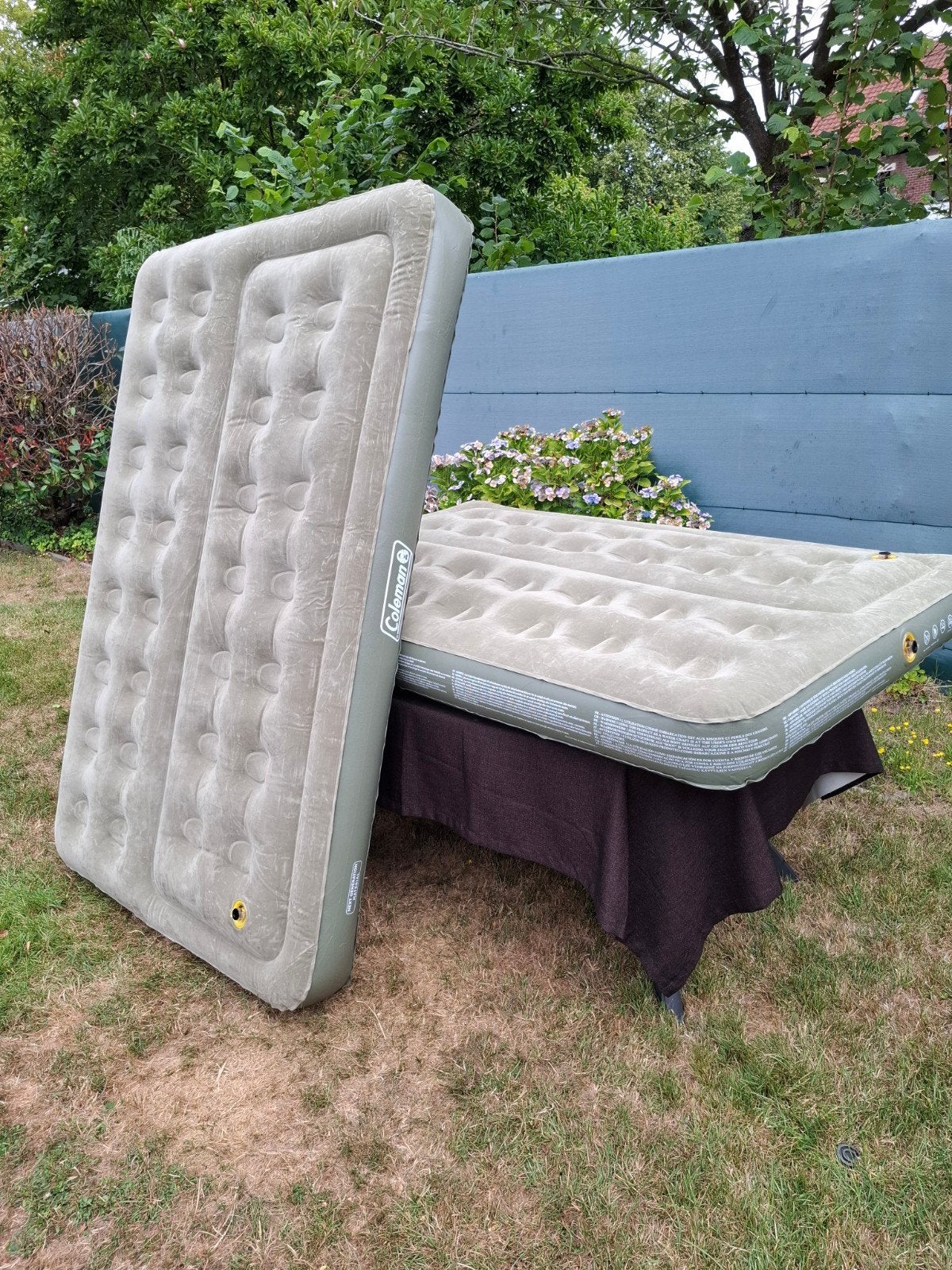 2x Coleman luchtbed comfort double
 Luchtbed Double Comfort, Caravanes & Camping, Matelas pneumatiques, Enlèvement, Comme neuf