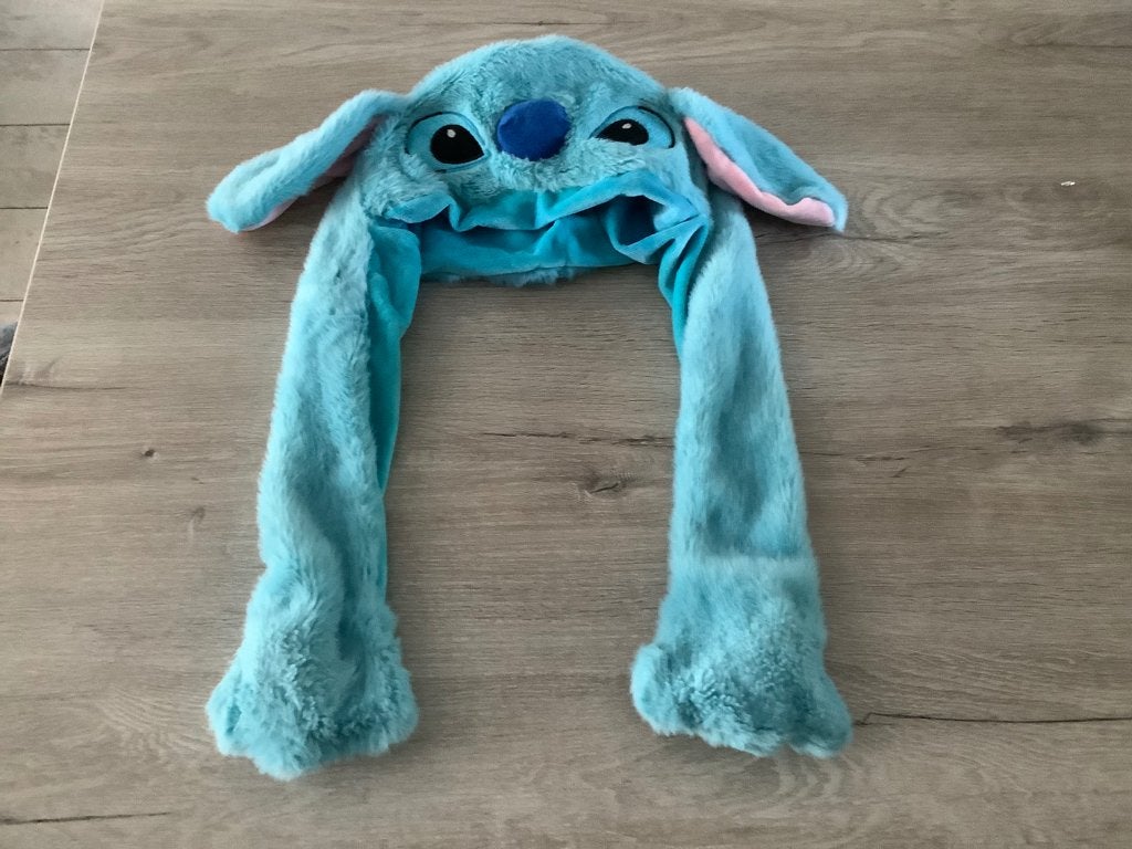 Bonnet Disney Stitch avec oreilles mobiles, Enlèvement ou Envoi, Autres personnages, Comme neuf, Vêtements ou Textile