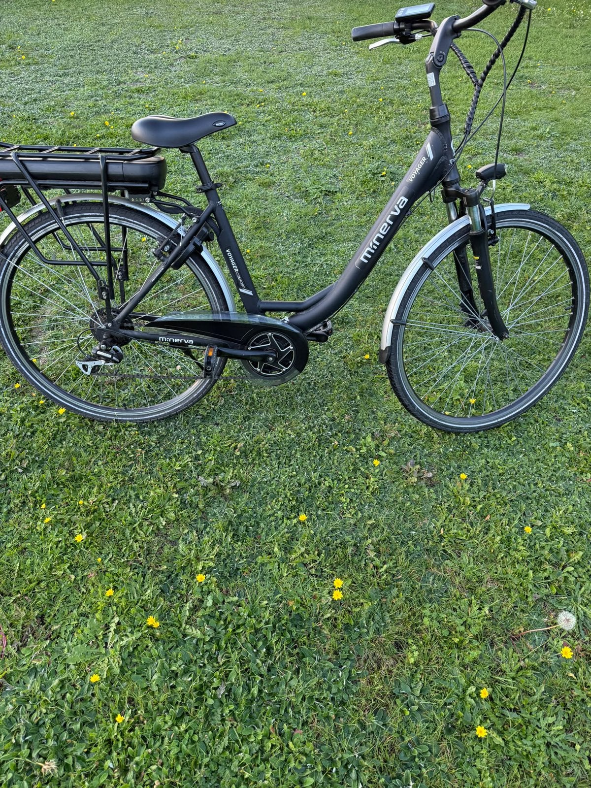 Vélo électrique Minerva pour femmes, Vélos & Vélomoteurs, Enlèvement, Comme neuf, 50 km par batterie ou plus