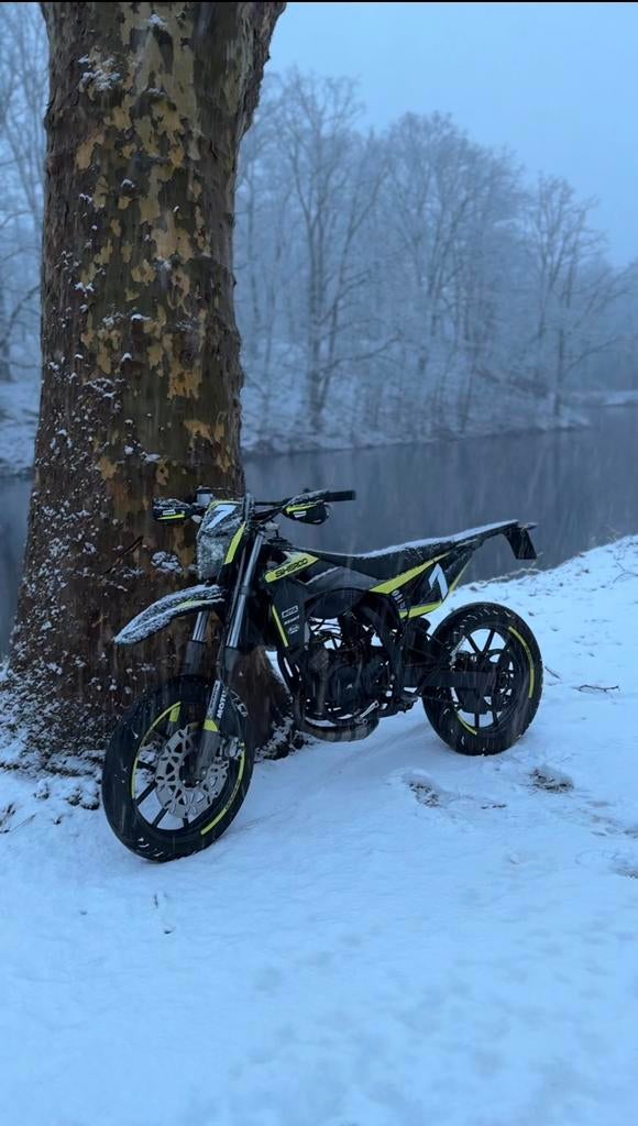 Sherco smr 50 kan ook ruilen lees beschrijving maar 3500 km, Autres marques, Comme neuf, Enlèvement