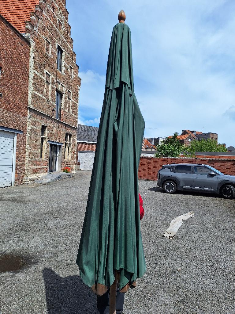 Groene tuinparasol, Tuin en Terras, Ophalen, Gebruikt, 3 tot 4 meter, Stokparasol