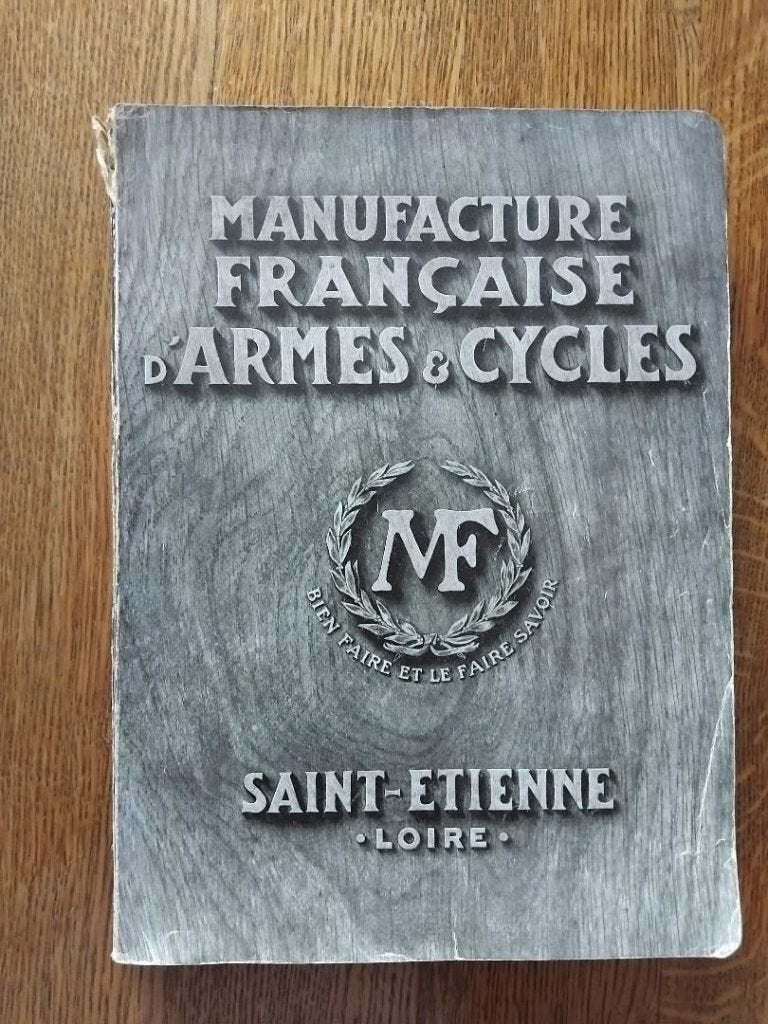 Manufacture, Collections, Enlèvement