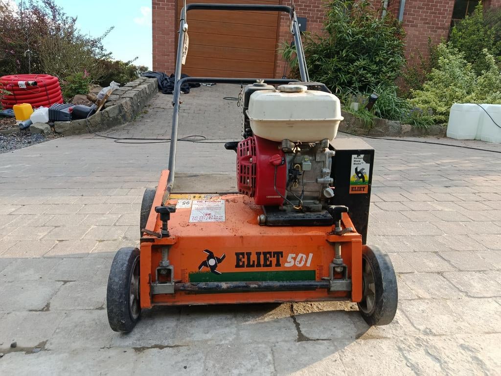 Scarificateur eliet 501, Gebruikt, Benzine, Eliet