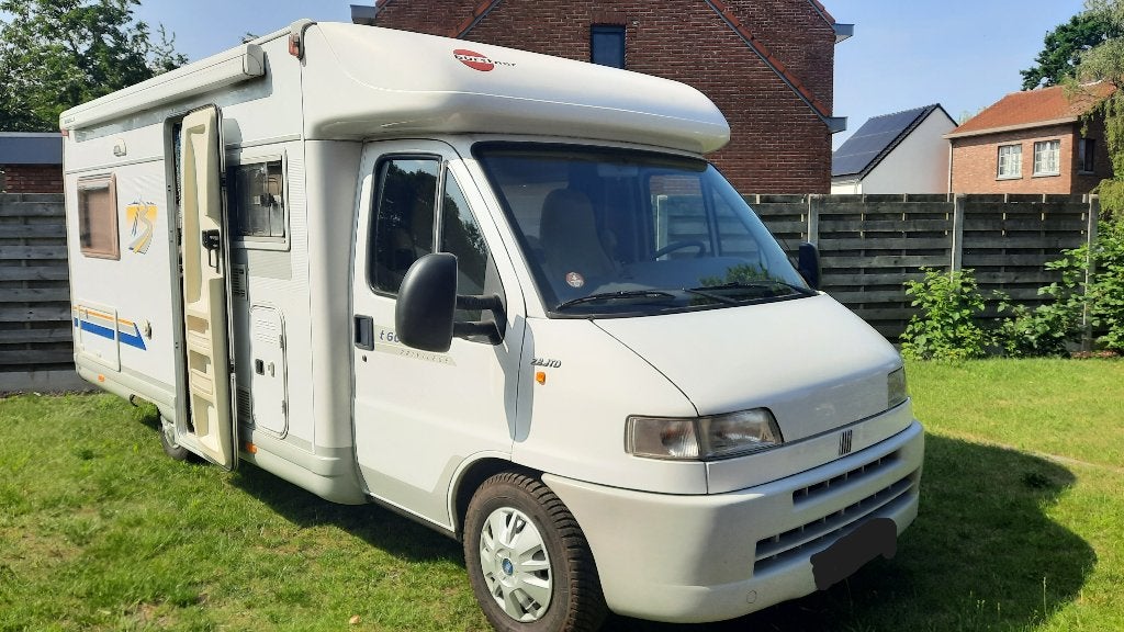 Camper Burstner Privilege T603, Caravanes & Camping, Siège de train, Jusqu'à 4, 6 à 7 mètres, Toilette à cassette