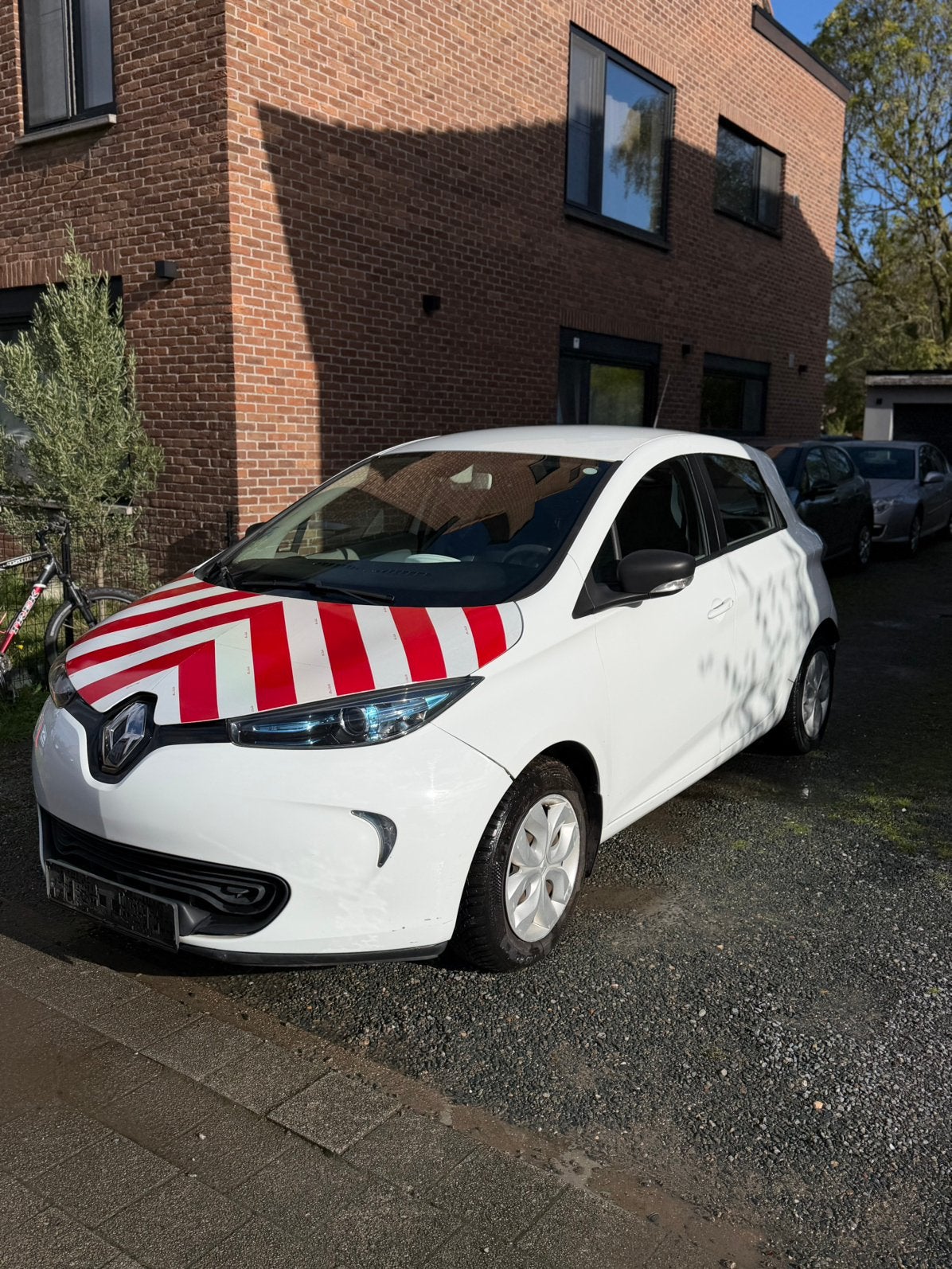 Renault Zoe Elektrisch / lichte vracht / BTW wagen /, Auto's, Voorwielaandrijving, Stof, Zwart, Bluetooth