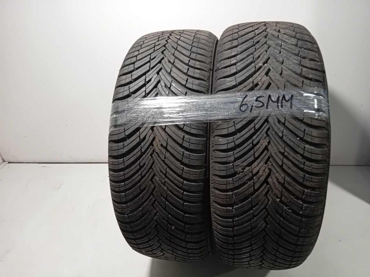 Bandenset 2 stuks 4-Seizoenen 205 45 R17, Auto-onderdelen, Onderdelen@venauto.nl, Van der Ven Autorecycling B.V., Gebruikt, Ettenseweg 76, 4706 PB Roosendaal, The Netherlands