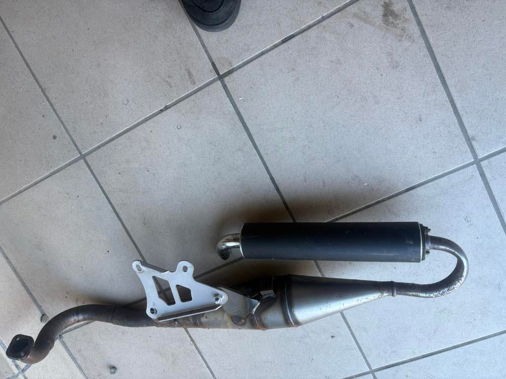 Tecnigas uitlaat, Fietsen en Brommers, Ophalen, Zo goed als nieuw, Uitlaat