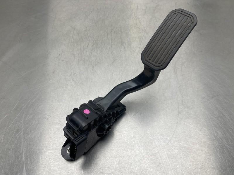 GASPEDAAL Lexus RX (L2) (01-1997/10-2015) (|7812048090|), Gebruikt, Lexus