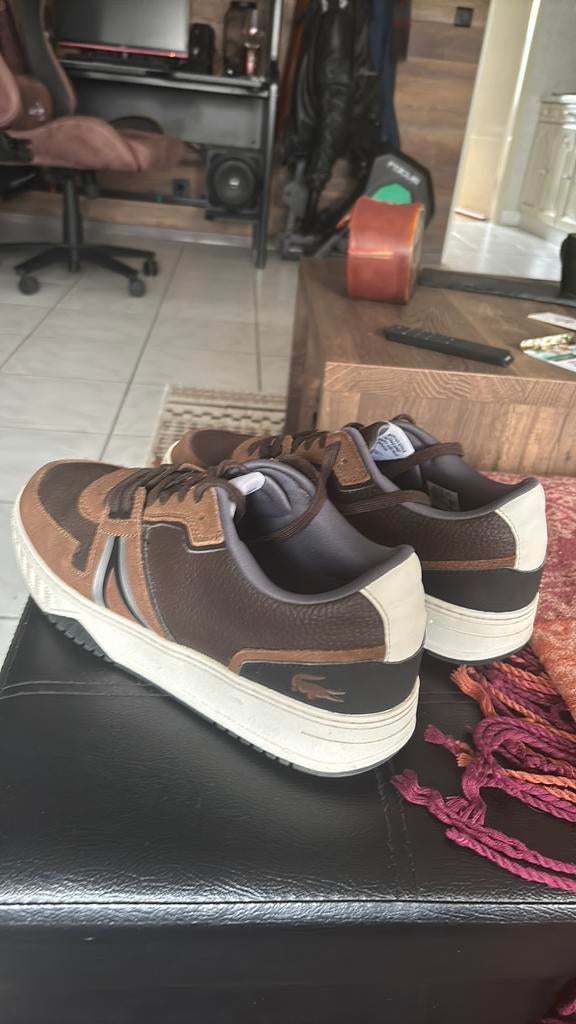 Lacoste schoenen te koop, Bruin, Ophalen of Verzenden, Zo goed als nieuw, Sneakers