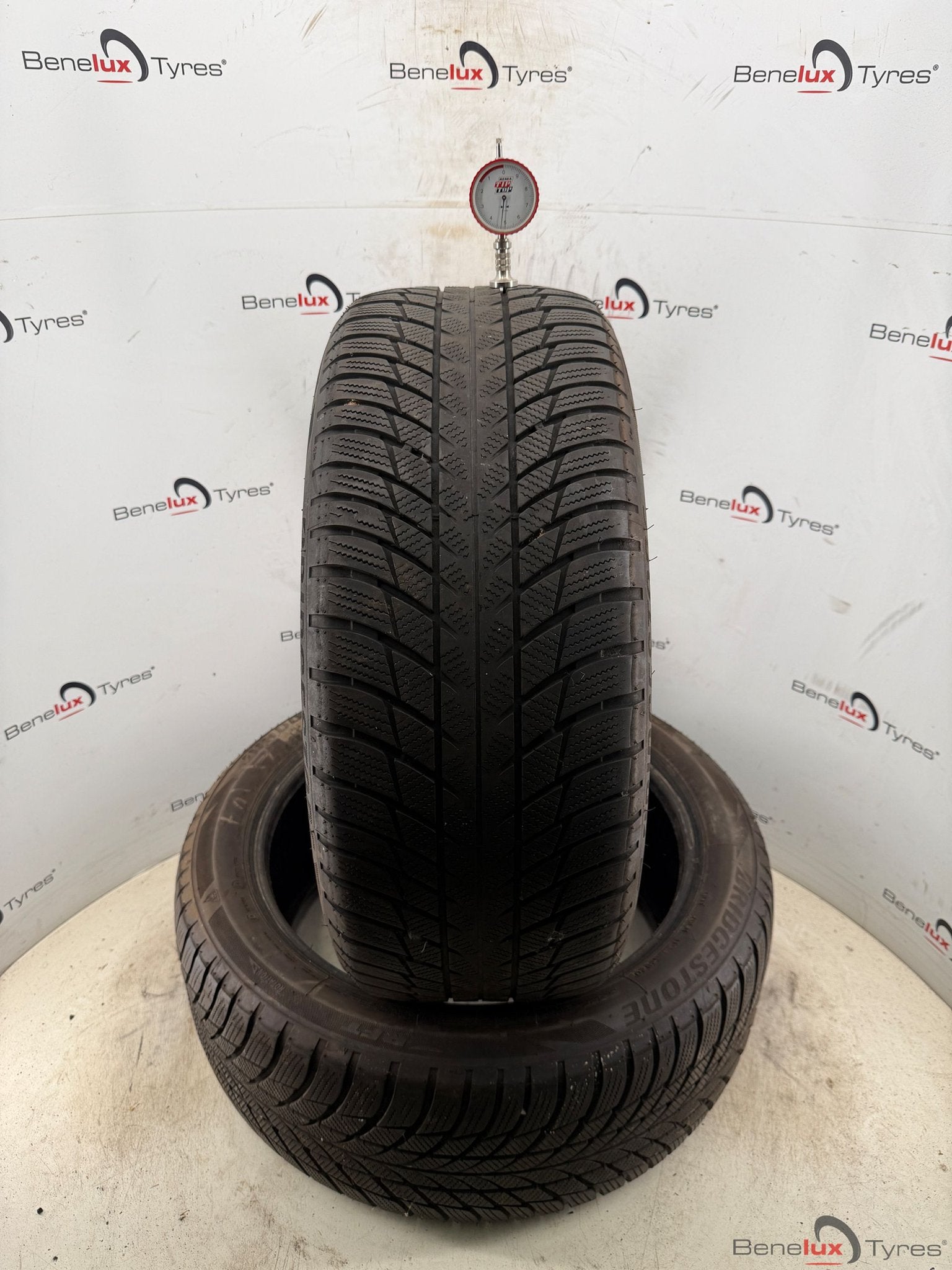 snow 245/45R19 102V Bridgestone 245/45 R19 245/45/19 2454519, Auto-onderdelen, Banden en Velgen, -, -, Winterbanden, Band(en)
