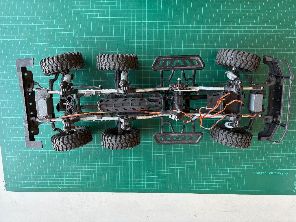 Châssis d'équitation sur sentier roulant 6x6x4, Échelle 1:10, Enlèvement ou Envoi, Voiture off road, Utilisé