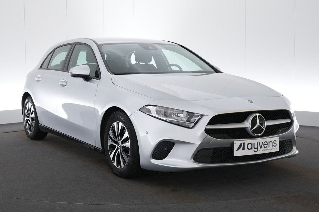 (2BUL621) MERCEDES-BENZ A-CLASS, Auto's, Stof, Gebruikt, Euro 6, 136 pk