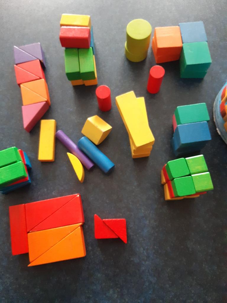 Houten bouwblokken in tonnetje, Kinderen en Baby's, Speelgoed | Bouwstenen, Ophalen