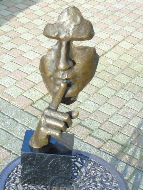 Buste van een gezicht Silence in brons gesigneerd, DALI., Antiek en Kunst, Ophalen of Verzenden, Brons