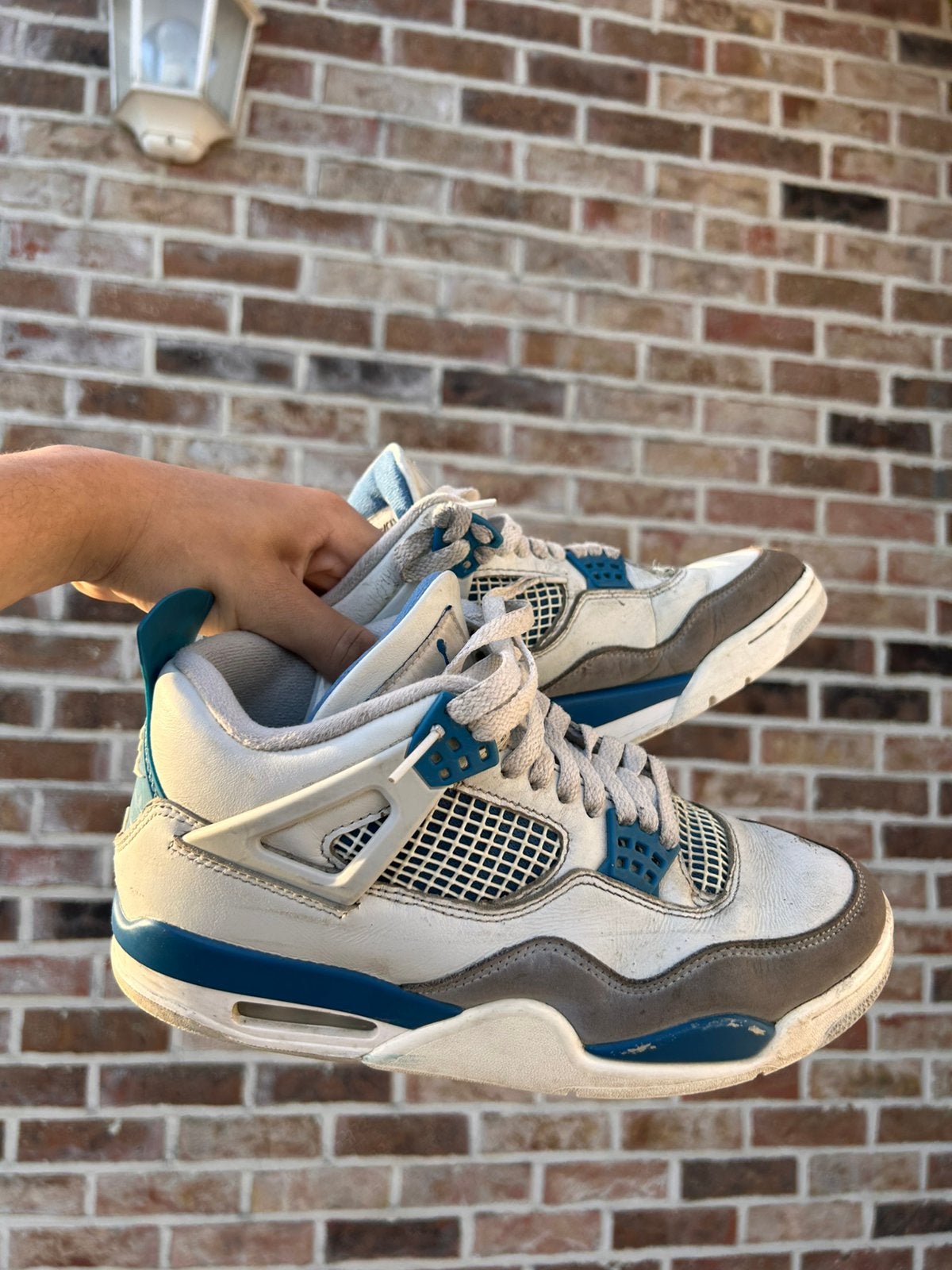 Air Jordan 4 Retro “Military Blue”, Wit, Ophalen of Verzenden, Sneakers, Gedragen